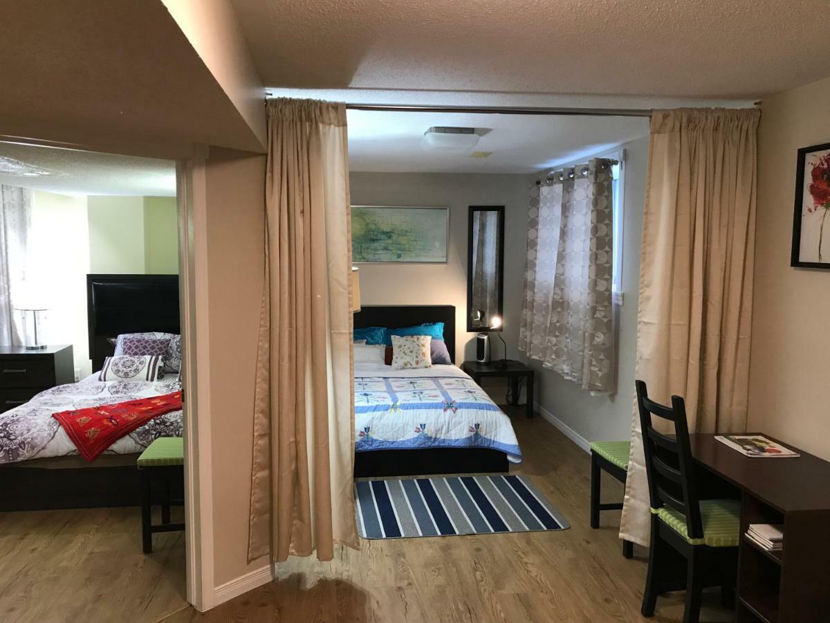 Self Check-In Spacious Apartment With Full Kitchen Оттава Екстер'єр фото