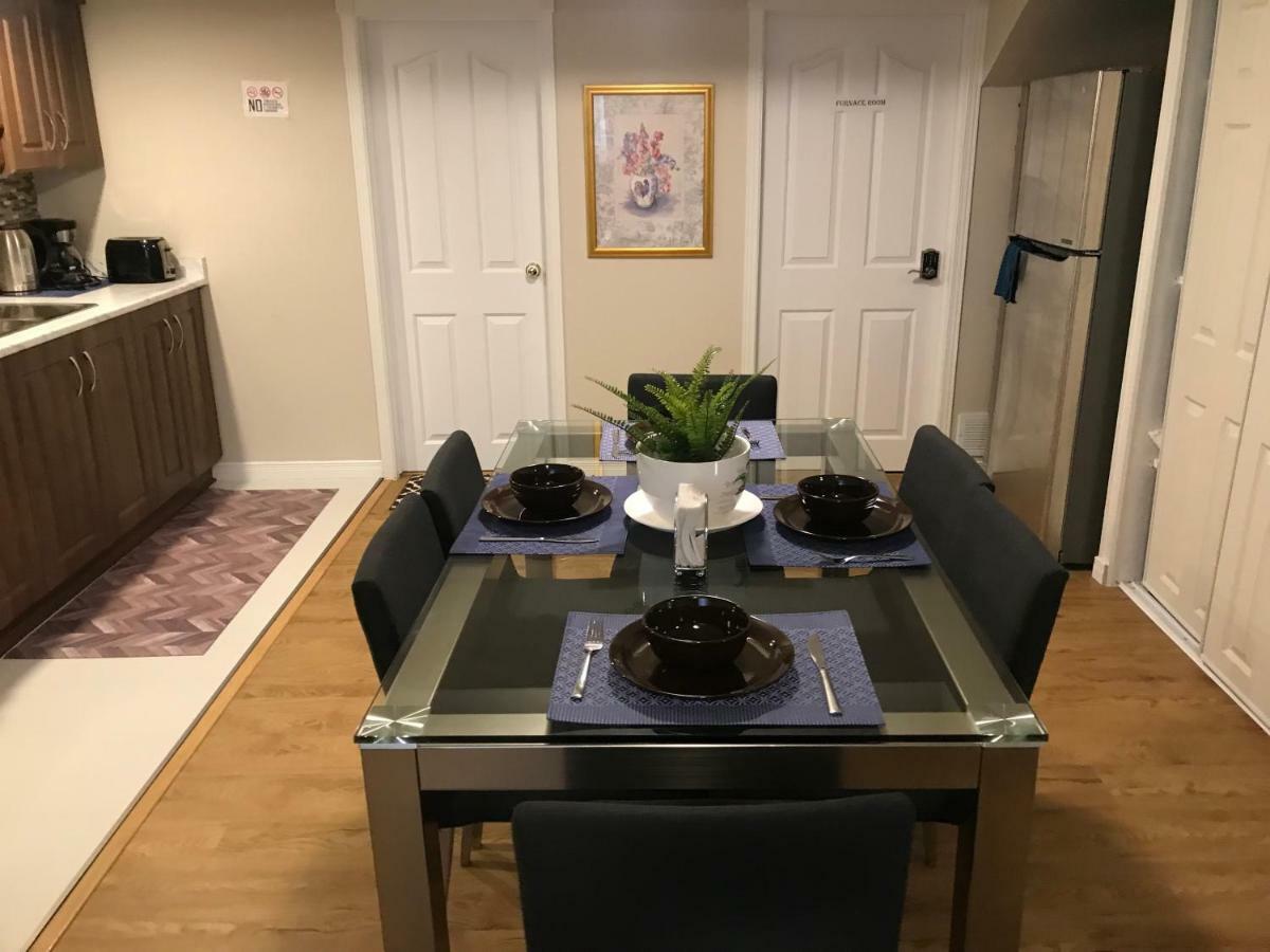 Self Check-In Spacious Apartment With Full Kitchen Оттава Екстер'єр фото